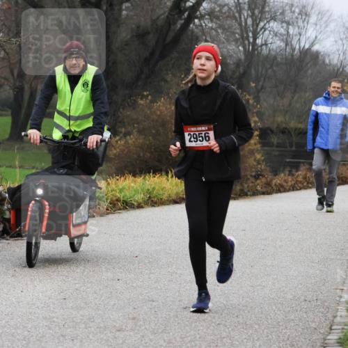 08.12.2024 - St. Pauli X-Mass-Run No. 14 Strokosch-Dieckow http://msf.ph/oto/7501206 08.12.2024 09:46:59 Laufen 14, 2956 meine-sportfotos.de