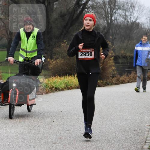 08.12.2024 - St. Pauli X-Mass-Run No. 14 Strokosch-Dieckow http://msf.ph/oto/7501214 08.12.2024 09:46:59 Laufen 14, 2956 meine-sportfotos.de
