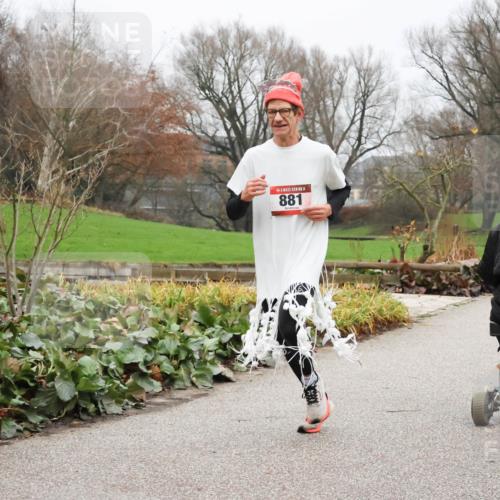 08.12.2024 - St. Pauli X-Mass-Run No. 14 Strokosch-Dieckow http://msf.ph/oto/7501235 08.12.2024 09:47:12 Laufen 14, 881 meine-sportfotos.de