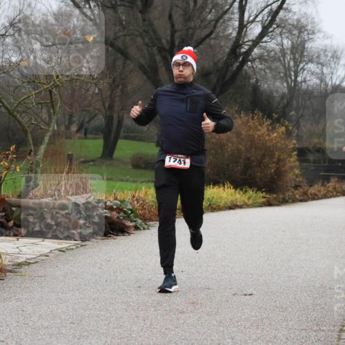 08.12.2024 - St. Pauli X-Mass-Run No. 14 Strokosch-Dieckow http://msf.ph/oto/7501273 08.12.2024 09:47:35 Laufen 1741, 384 meine-sportfotos.de