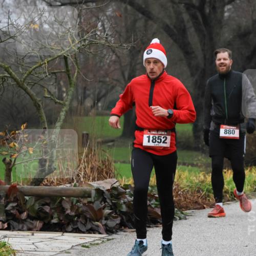 08.12.2024 - St. Pauli X-Mass-Run No. 14 Strokosch-Dieckow http://msf.ph/oto/7501407 08.12.2024 09:48:05 Laufen 14, 1852, 880 meine-sportfotos.de