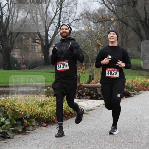 08.12.2024 - St. Pauli X-Mass-Run No. 14 Strokosch-Dieckow http://msf.ph/oto/7501444 08.12.2024 09:48:20 Laufen 14, 3139, 14, 3022, 2837 meine-sportfotos.de