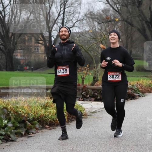 08.12.2024 - St. Pauli X-Mass-Run No. 14 Strokosch-Dieckow http://msf.ph/oto/7501449 08.12.2024 09:48:20 Laufen 14, 3139, 14, 3022, 4, 2837 meine-sportfotos.de
