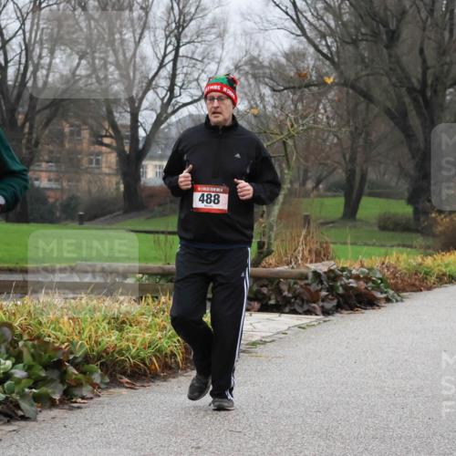 08.12.2024 - St. Pauli X-Mass-Run No. 14 Strokosch-Dieckow http://msf.ph/oto/7501585 08.12.2024 09:48:59 Laufen 14, 904, 14, 488 meine-sportfotos.de