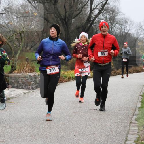 08.12.2024 - St. Pauli X-Mass-Run No. 14 Strokosch-Dieckow http://msf.ph/oto/7501631 08.12.2024 09:49:05 Laufen 3171, 3171, 1, 391, 510, 55, 1396, 1397 meine-sportfotos.de
