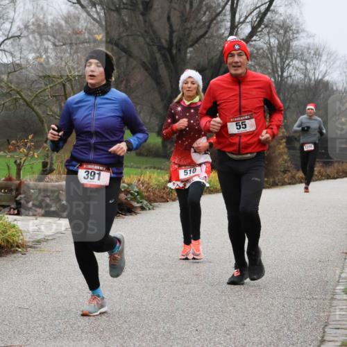 08.12.2024 - St. Pauli X-Mass-Run No. 14 Strokosch-Dieckow http://msf.ph/oto/7501645 08.12.2024 09:49:06 Laufen 14, 3171, 3171, 1, 14, 391, 510, 55, 1396, 397 meine-sportfotos.de