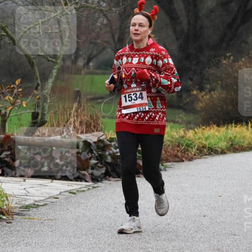 08.12.2024 - St. Pauli X-Mass-Run No. 14 Strokosch-Dieckow http://msf.ph/oto/7501881 08.12.2024 09:49:50 Laufen 14, 1534, 1534 meine-sportfotos.de