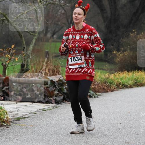 08.12.2024 - St. Pauli X-Mass-Run No. 14 Strokosch-Dieckow http://msf.ph/oto/7501883 08.12.2024 09:49:50 Laufen 14, 1534, 1534 meine-sportfotos.de