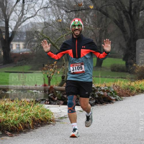 08.12.2024 - St. Pauli X-Mass-Run No. 14 Strokosch-Dieckow http://msf.ph/oto/7501898 08.12.2024 09:49:58 Laufen 3109 meine-sportfotos.de