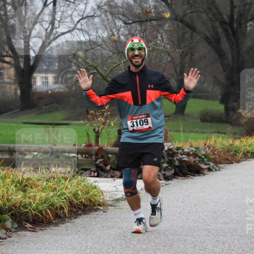 08.12.2024 - St. Pauli X-Mass-Run No. 14 Strokosch-Dieckow http://msf.ph/oto/7501901 08.12.2024 09:49:58 Laufen 3109 meine-sportfotos.de