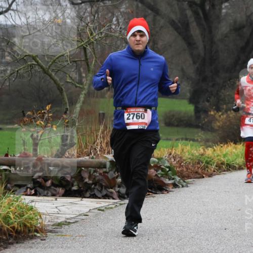 08.12.2024 - St. Pauli X-Mass-Run No. 14 Strokosch-Dieckow http://msf.ph/oto/7501918 08.12.2024 09:50:04 Laufen 14, 2760, 2760, 410 meine-sportfotos.de