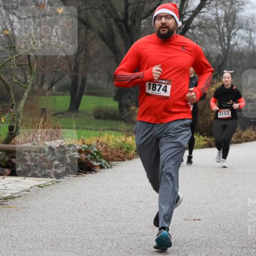 08.12.2024 - St. Pauli X-Mass-Run No. 14 Strokosch-Dieckow http://msf.ph/oto/7501952 08.12.2024 09:50:08 Laufen 14, 1874, 3157 meine-sportfotos.de