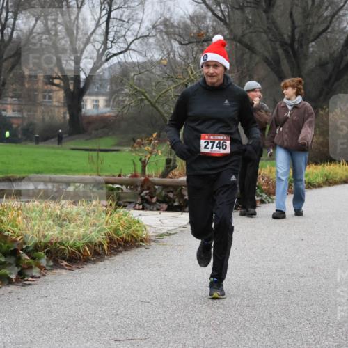 08.12.2024 - St. Pauli X-Mass-Run No. 14 Strokosch-Dieckow http://msf.ph/oto/7501969 08.12.2024 09:50:27 Laufen 174, 14, 2746, 329, 608 meine-sportfotos.de