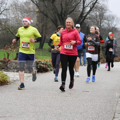 08.12.2024 - St. Pauli X-Mass-Run No. 14 Strokosch-Dieckow http://msf.ph/oto/7502033 08.12.2024 09:51:02 Laufen 37, 418, 512, 3033, 3013 meine-sportfotos.de