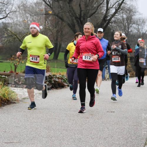 08.12.2024 - St. Pauli X-Mass-Run No. 14 Strokosch-Dieckow http://msf.ph/oto/7502035 08.12.2024 09:51:02 Laufen 418, 73, 512, 3033, 3013 meine-sportfotos.de