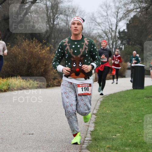 08.12.2024 - St. Pauli X-Mass-Run No. 14 Strokosch-Dieckow http://msf.ph/oto/7502063 08.12.2024 09:51:19 Laufen 190, 093 meine-sportfotos.de