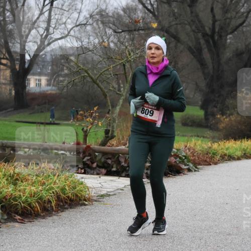08.12.2024 - St. Pauli X-Mass-Run No. 14 Strokosch-Dieckow http://msf.ph/oto/7502188 08.12.2024 09:52:14 Laufen 14, 809 meine-sportfotos.de