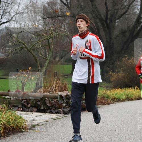 08.12.2024 - St. Pauli X-Mass-Run No. 14 Strokosch-Dieckow http://msf.ph/oto/7502196 08.12.2024 09:52:17 Laufen 2948 meine-sportfotos.de
