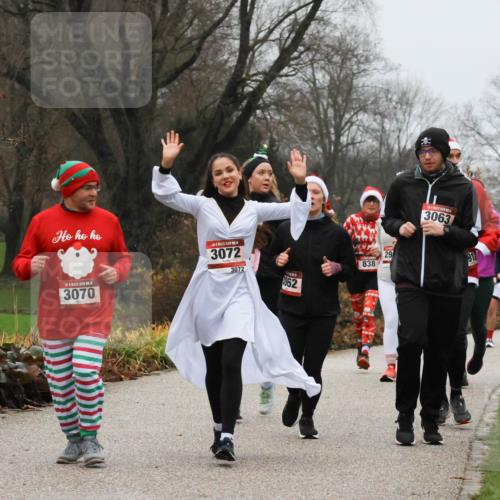 08.12.2024 - St. Pauli X-Mass-Run No. 14 Strokosch-Dieckow http://msf.ph/oto/7502218 08.12.2024 09:52:27 Laufen 3072, 3072, 3070, 062, 29, 838, 3063, 3255 meine-sportfotos.de