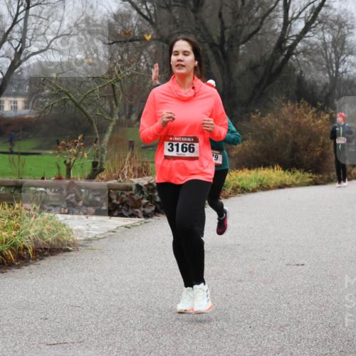 08.12.2024 - St. Pauli X-Mass-Run No. 14 Strokosch-Dieckow http://msf.ph/oto/7502290 08.12.2024 09:53:09 Laufen 14, 3166, 9, 2759, 3340, 3341 meine-sportfotos.de