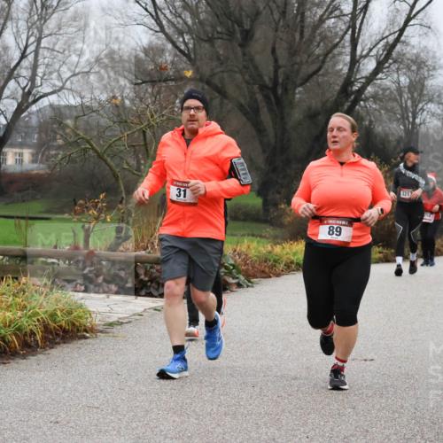 08.12.2024 - St. Pauli X-Mass-Run No. 14 Strokosch-Dieckow http://msf.ph/oto/7502298 08.12.2024 09:53:17 Laufen 31, 14, 89, 3313, 958, 3077, 3311 meine-sportfotos.de