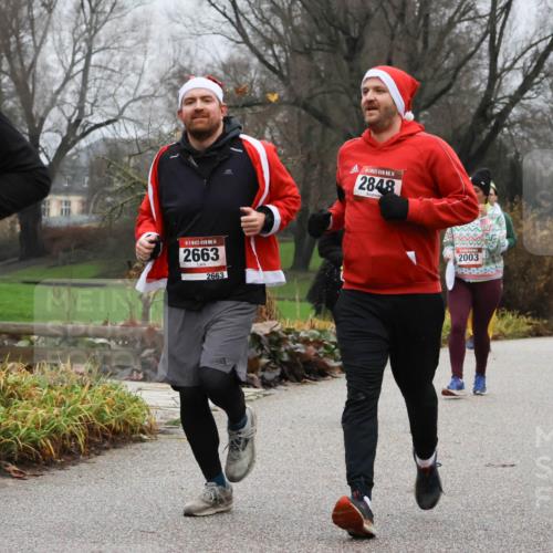 08.12.2024 - St. Pauli X-Mass-Run No. 14 Strokosch-Dieckow http://msf.ph/oto/7502384 08.12.2024 09:53:37 Laufen 5, 14, 2663, 2663, 14, 2848, 2003, 2165 meine-sportfotos.de