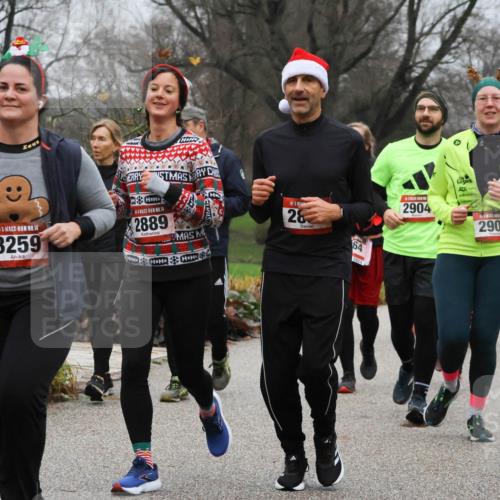 08.12.2024 - St. Pauli X-Mass-Run No. 14 Strokosch-Dieckow http://msf.ph/oto/7502469 08.12.2024 09:54:19 Laufen 14, 3259, 14, 2889, 28, 64, 2864, 2904, 2903, 2043 meine-sportfotos.de