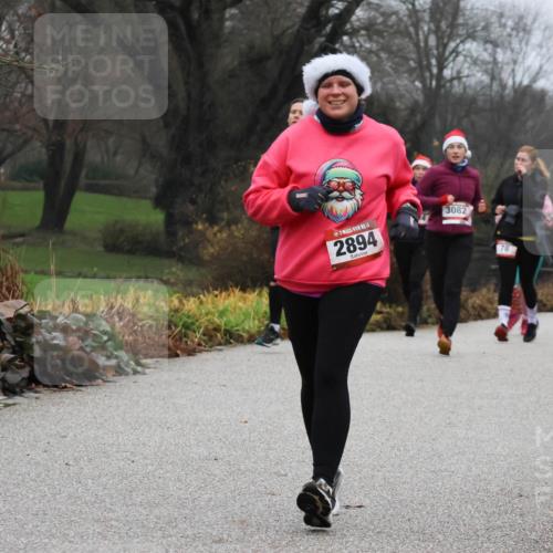 08.12.2024 - St. Pauli X-Mass-Run No. 14 Strokosch-Dieckow http://msf.ph/oto/7502501 08.12.2024 09:54:35 Laufen 14, 2894, 3082, 78, 580 meine-sportfotos.de