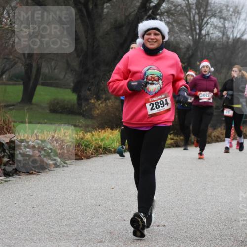 08.12.2024 - St. Pauli X-Mass-Run No. 14 Strokosch-Dieckow http://msf.ph/oto/7502504 08.12.2024 09:54:35 Laufen 14, 2894, 3082, 78, 580 meine-sportfotos.de