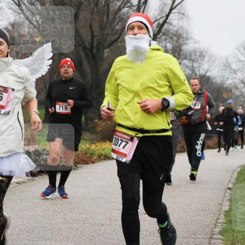 08.12.2024 - St. Pauli X-Mass-Run No. 14 Strokosch-Dieckow http://msf.ph/oto/7502555 08.12.2024 09:54:58 Laufen 14, 2056, 2056, 719, 14, 2077, 2077, 867, 57 meine-sportfotos.de