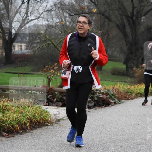08.12.2024 - St. Pauli X-Mass-Run No. 14 Strokosch-Dieckow http://msf.ph/oto/7502571 08.12.2024 09:55:05 Laufen 49, 2969 meine-sportfotos.de