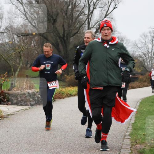 08.12.2024 - St. Pauli X-Mass-Run No. 14 Strokosch-Dieckow http://msf.ph/oto/7502619 08.12.2024 09:55:24 Laufen 3114, 15 meine-sportfotos.de