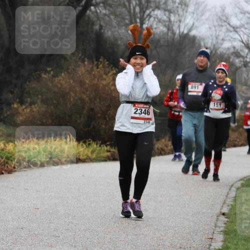 08.12.2024 - St. Pauli X-Mass-Run No. 14 Strokosch-Dieckow http://msf.ph/oto/7502641 08.12.2024 09:55:32 Laufen 2346, 2346, 891, 151 meine-sportfotos.de