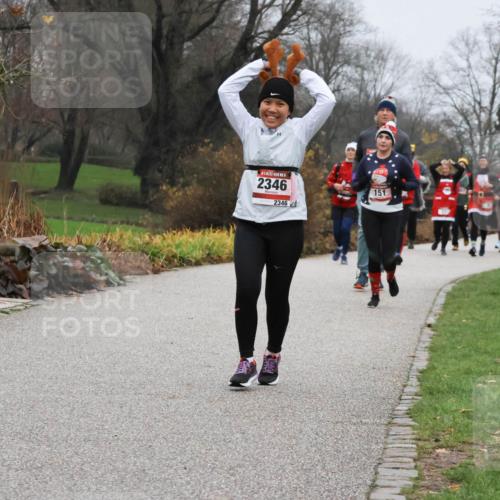 08.12.2024 - St. Pauli X-Mass-Run No. 14 Strokosch-Dieckow http://msf.ph/oto/7502649 08.12.2024 09:55:34 Laufen 2346, 2346, 151 meine-sportfotos.de