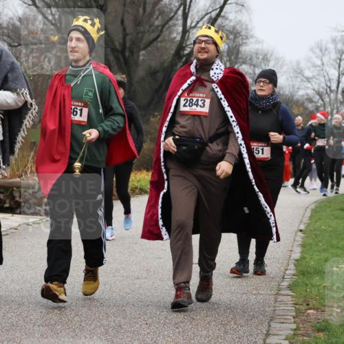 08.12.2024 - St. Pauli X-Mass-Run No. 14 Strokosch-Dieckow http://msf.ph/oto/7502681 08.12.2024 09:55:48 Laufen 2880, 14, 61, 14, 2843, 51, 1153 meine-sportfotos.de