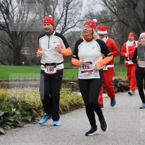 08.12.2024 - St. Pauli X-Mass-Run No. 14 Strokosch-Dieckow http://msf.ph/oto/7502685 08.12.2024 09:55:56 Laufen 190, 14, 175, 92, 175, 12, 1152, 195, 1153 meine-sportfotos.de