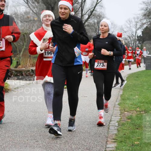 08.12.2024 - St. Pauli X-Mass-Run No. 14 Strokosch-Dieckow http://msf.ph/oto/7502706 08.12.2024 09:56:00 Laufen 14, 1952, 1952, 196, 10, 2587, 273 meine-sportfotos.de