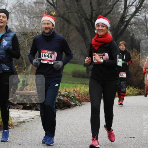 08.12.2024 - St. Pauli X-Mass-Run No. 14 Strokosch-Dieckow http://msf.ph/oto/7502896 08.12.2024 09:57:30 Laufen 14, 1648, 1648, 14, 887, 937, 9, 3 meine-sportfotos.de