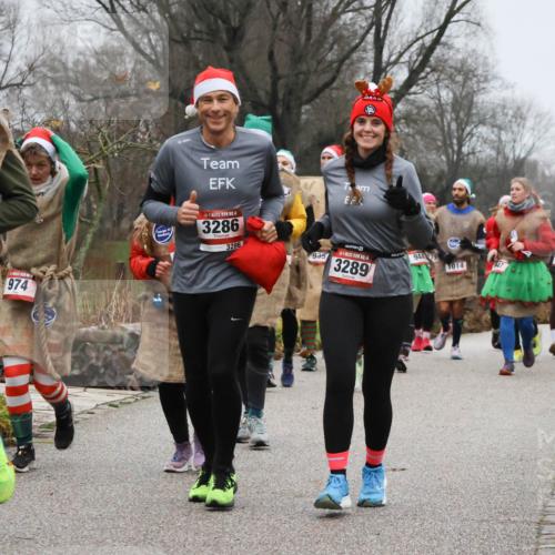 08.12.2024 - St. Pauli X-Mass-Run No. 14 Strokosch-Dieckow http://msf.ph/oto/7502912 08.12.2024 09:57:39 Laufen 14, 978, 974, 3286, 3286, 935, 14, 3289, 94479, 136, 1014 meine-sportfotos.de