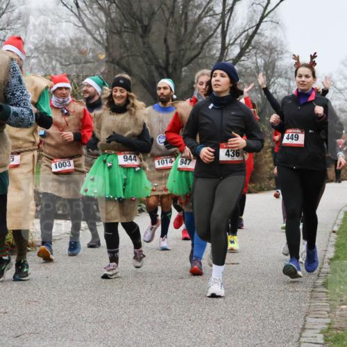 08.12.2024 - St. Pauli X-Mass-Run No. 14 Strokosch-Dieckow http://msf.ph/oto/7502923 08.12.2024 09:57:44 Laufen 90, 5, 1003, 944, 1014, 947, 436, 449 meine-sportfotos.de