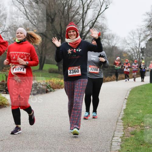 08.12.2024 - St. Pauli X-Mass-Run No. 14 Strokosch-Dieckow http://msf.ph/oto/7502936 08.12.2024 09:57:48 Laufen 14, 1008, 14, 1071, 14, 2360, 3288 meine-sportfotos.de