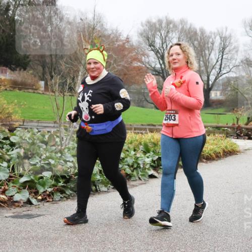 08.12.2024 - St. Pauli X-Mass-Run No. 14 Strokosch-Dieckow http://msf.ph/oto/7502953 08.12.2024 09:58:07 Laufen 2503 meine-sportfotos.de