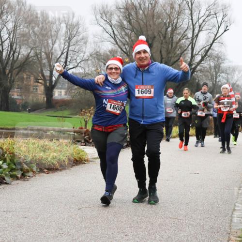 08.12.2024 - St. Pauli X-Mass-Run No. 14 Strokosch-Dieckow http://msf.ph/oto/7503013 08.12.2024 09:58:44 Laufen 1, 1608, 14, 1609, 3287, 361, 481, 477, 290 meine-sportfotos.de