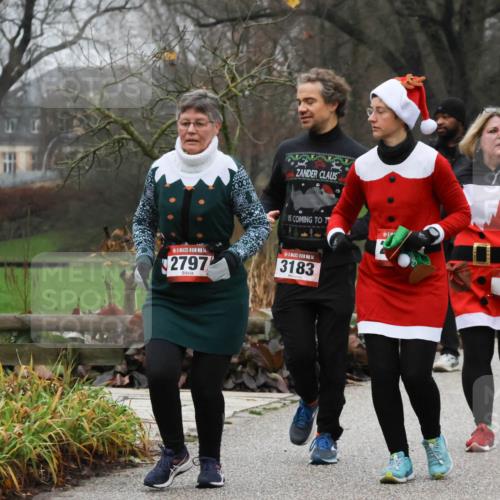 08.12.2024 - St. Pauli X-Mass-Run No. 14 Strokosch-Dieckow http://msf.ph/oto/7503070 08.12.2024 09:58:59 Laufen 14, 2797, 14, 3183, 10 meine-sportfotos.de