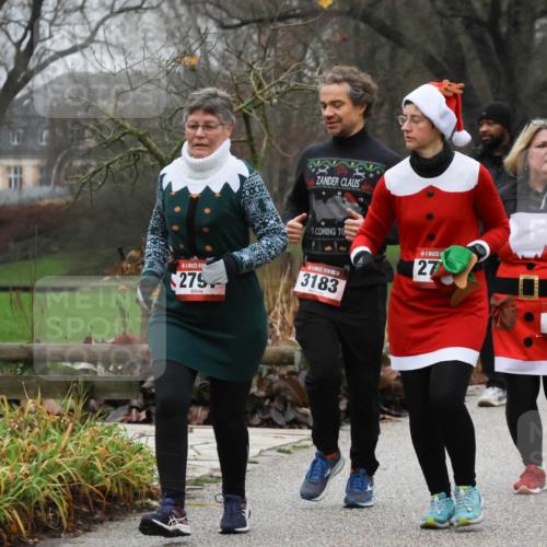 08.12.2024 - St. Pauli X-Mass-Run No. 14 Strokosch-Dieckow http://msf.ph/oto/7503071 08.12.2024 09:58:59 Laufen 279, 14, 3183, 27, 10 meine-sportfotos.de