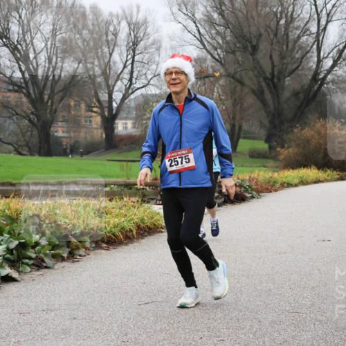 08.12.2024 - St. Pauli X-Mass-Run No. 14 Strokosch-Dieckow http://msf.ph/oto/7503222 08.12.2024 10:03:33 Laufen 14, 2575 meine-sportfotos.de