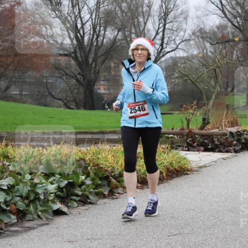08.12.2024 - St. Pauli X-Mass-Run No. 14 Strokosch-Dieckow http://msf.ph/oto/7503235 08.12.2024 10:03:35 Laufen 14, 2546 meine-sportfotos.de