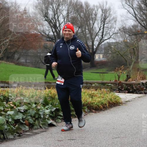 08.12.2024 - St. Pauli X-Mass-Run No. 14 Strokosch-Dieckow http://msf.ph/oto/7503245 08.12.2024 10:04:08 Laufen 619, 619 meine-sportfotos.de
