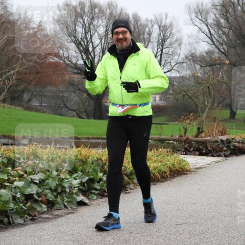 08.12.2024 - St. Pauli X-Mass-Run No. 14 Strokosch-Dieckow http://msf.ph/oto/7503246 08.12.2024 10:04:34 Laufen  meine-sportfotos.de