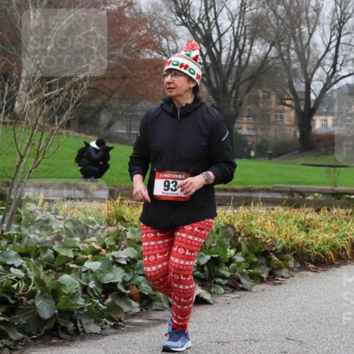 08.12.2024 - St. Pauli X-Mass-Run No. 14 Strokosch-Dieckow http://msf.ph/oto/7503264 08.12.2024 10:04:48 Laufen 14, 93 meine-sportfotos.de